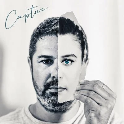 Ma moitié 專輯 CAPTIVE/Micah Martin