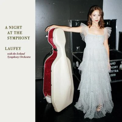 A Night At The Symphony 專輯 Laufey