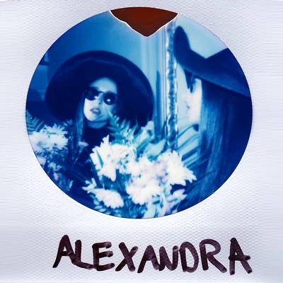 Alexandra 专辑 Allie X