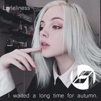 I waited a long time for autumn. 專輯 Loneliness/akiaura