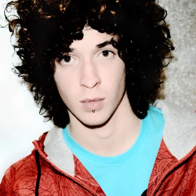 Julian Perretta 歌手