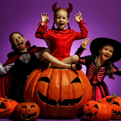 Halloween Kids/The Citizens of Halloween/Halloween Music Ambience of Ominous Horror