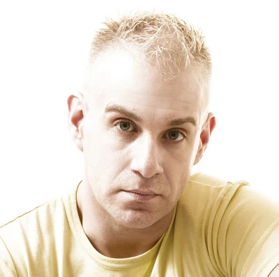 歌手 Mark Sherry