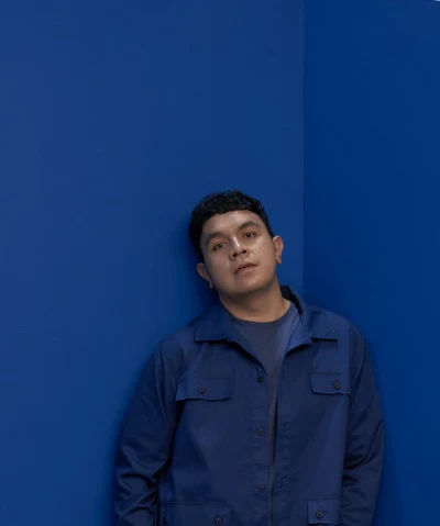 Tulus/Argentina Canciones para patear puertas de oficinas