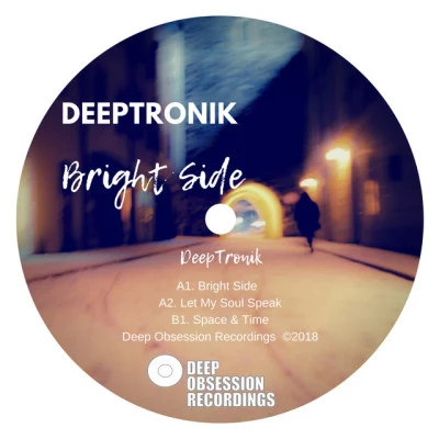 歌手 DeepTronik