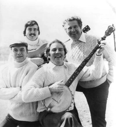 The Clancy Brothers/Tommy Makem/Delia Murphy/Michael Gafney/Paddy Sweeney Down The Hobbit Hole. Ireland