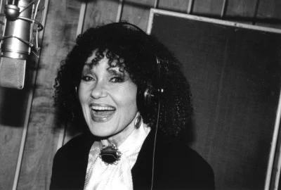 歌手 Cleo Laine