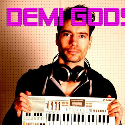 歌手 Demi Gods