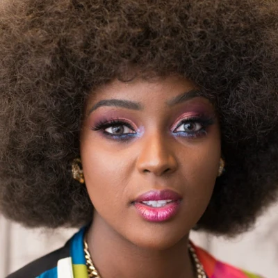 歌手 Amara La Negra