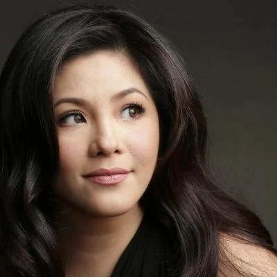 歌手 Regine Velasquez