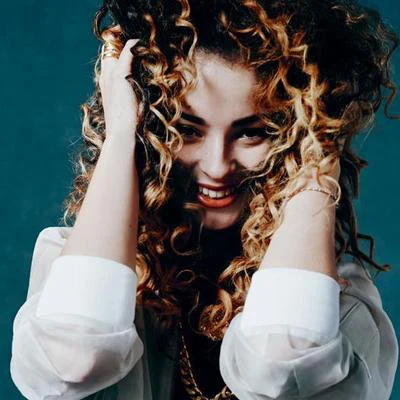 歌手 Ella Eyre