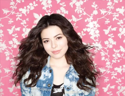 歌手 Miranda CosgroveDrake Bell