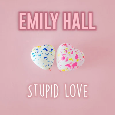 Emily Hall 歌手