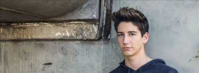 Milo Manheim 歌手