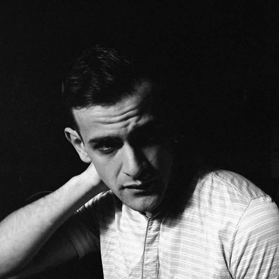 歌手 Josef Salvat