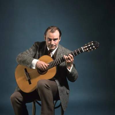 歌手 Julian BreamDavid Groves