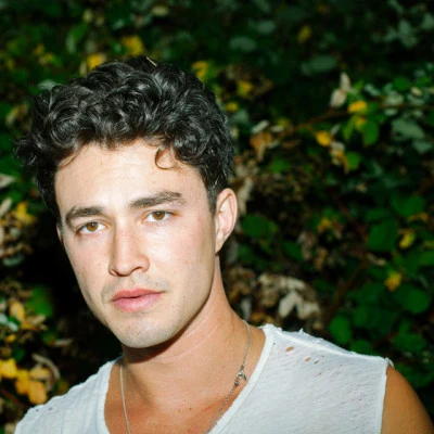 Gavin Leatherwood 歌手