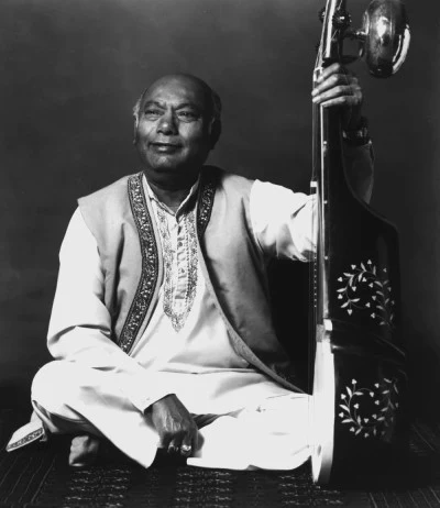 歌手 Ali Akbar Khan