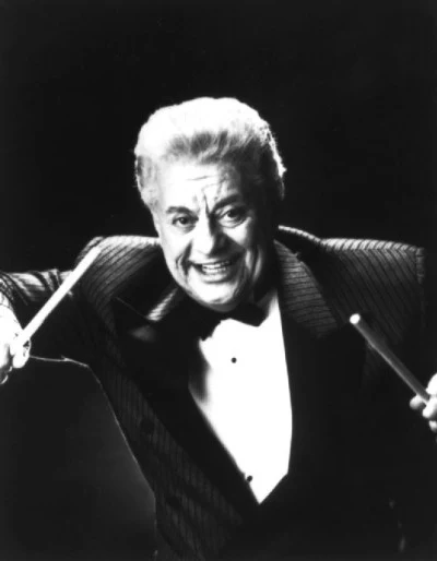 歌手 Tito PuenteTito Puente and His Orchestra