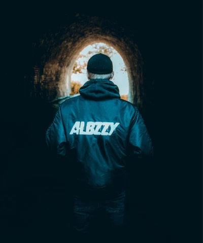 歌手 Albzzy