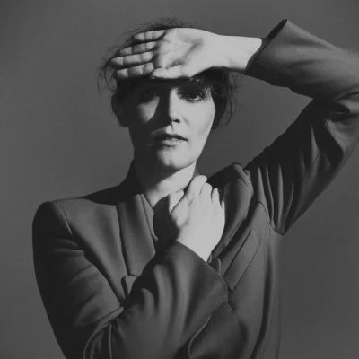 歌手 Sarah Blasko