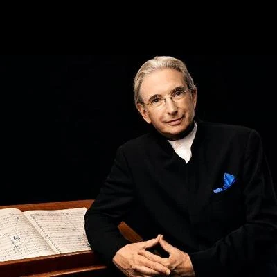 歌手 Michael Tilson Thomas