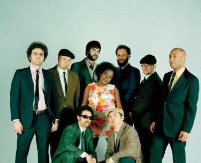 歌手 Sharon Jones & the Dap-Kings