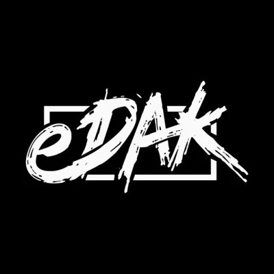 eDak 歌手